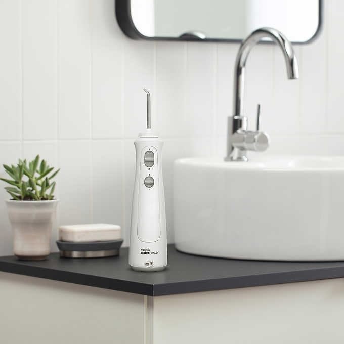 Waterpik Ultra Plus Water Flosser and Cordless Plus Water Flosser, 900 g